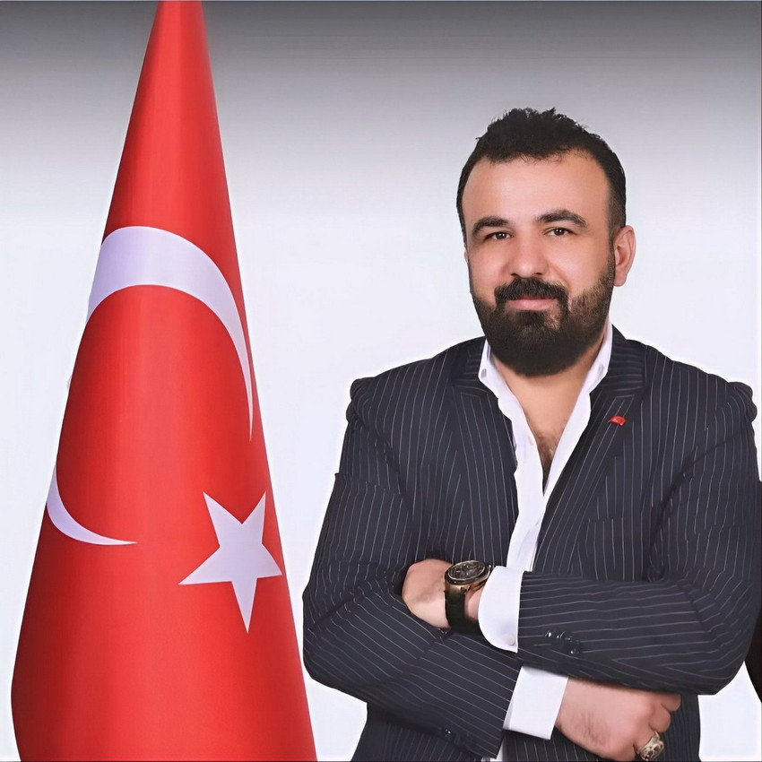 Yeni siyasi parti hazırlıkları içerisinde olan iş insanı Teoman YILDIRIM ve ekibi halkın kendi iktidarına kavuşması, kendi iktidarına gelmesi süreci için hızlı ve kararlı bir şekilde çalıştıklarını ifade etti.