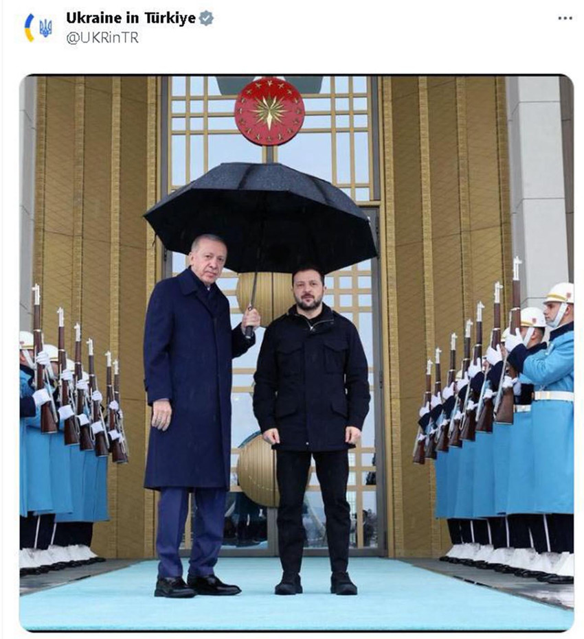 Ukrayna lideri Zelenskiy ve ABD Başkanı Donald Trump'ın Beyaz Saray'da canlı yayında kavga etmesinin ardından Ukrayna Ankara B&uuml;y&uuml;kel&ccedil;iliği, Zelenskiy'nin Cumhurbaşkanı Erdoğan ile fotoğrafını paylaştı.