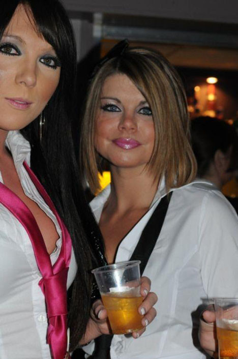 Liseli sarhoş kızlar