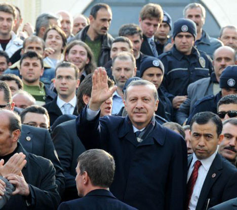 Erdoğanı protesto etti