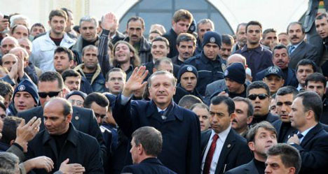 Erdoğanı protesto etti