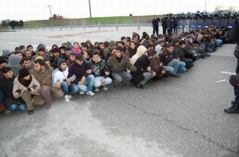 Edirne ve Erzincanda gerginlik