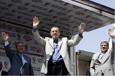 Arınç bu fotoğrafları unuttu..