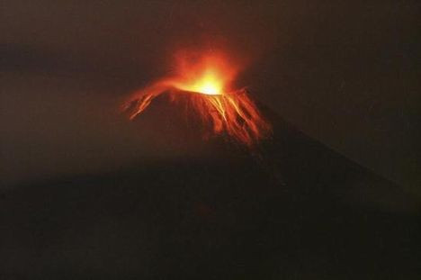 Uyuyan devi deprem uyandırdı !