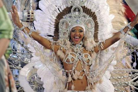 Rio Karnavalı
a kafa tutuyor