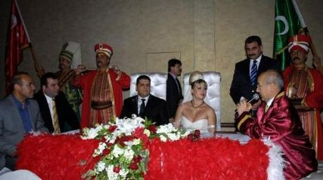 Yeliz Yeşilmen evlendi