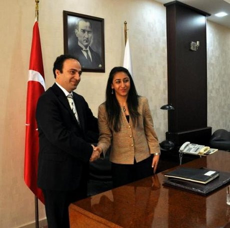 Baydemir koltuğunu devretti