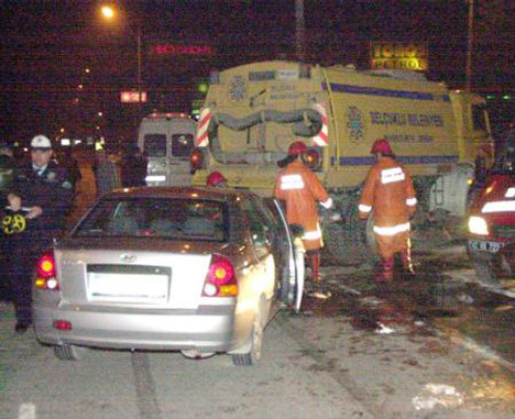 Üniversiteli gençler kaza yaptı