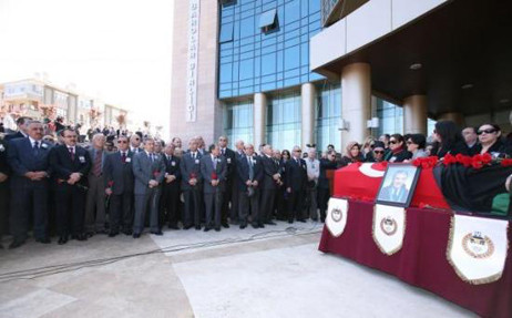 Özok son yolculuğuna uğurlandı