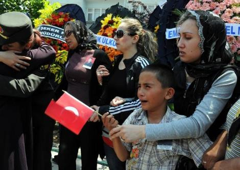 Şehit olan Uzman Çavuş uğurlandı