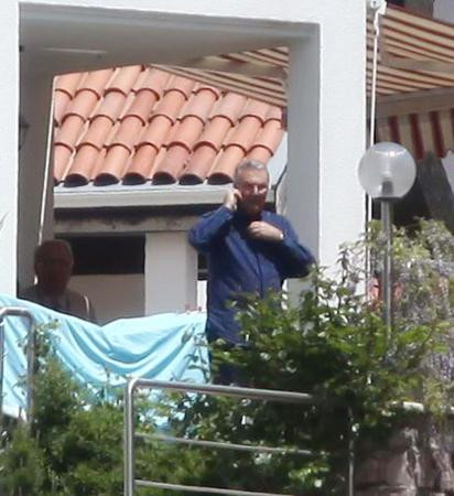 Baykal balkonda görüntülendi