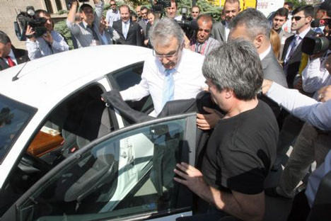 İstifadan sonra ilk kez Mecliste