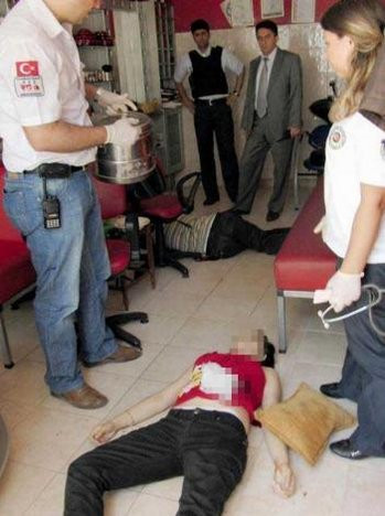 Terk edilen koca dehşet saçtı: 2 ölü
