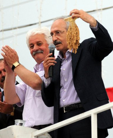 Gandi Kemale Recep Bey sürprizi