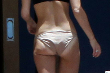Molly Sims tatilde