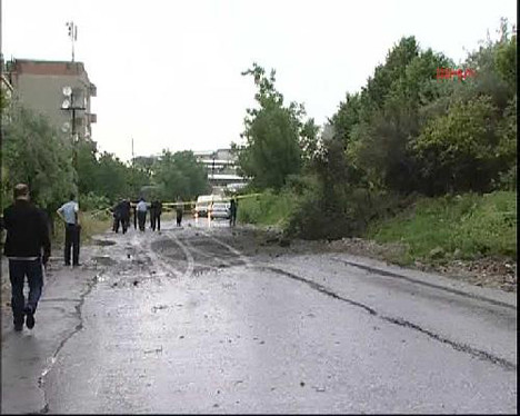İstanbulda polise bombalı saldırı