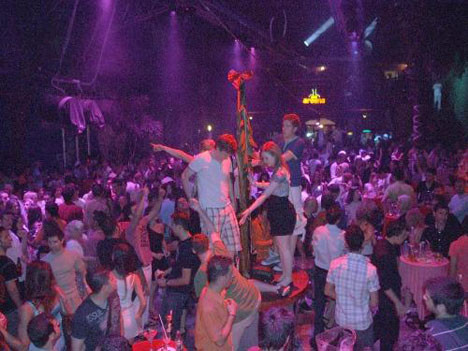 Hareketli Marmaris geceleri