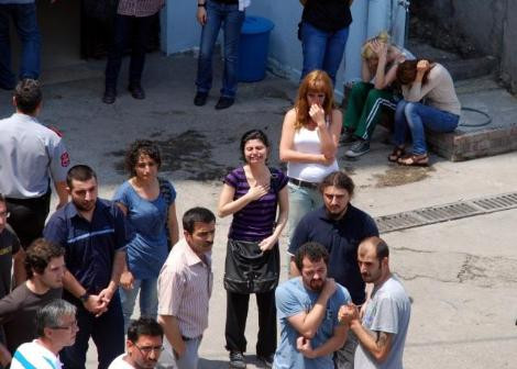 Mangaldan zehirlenerek öldü