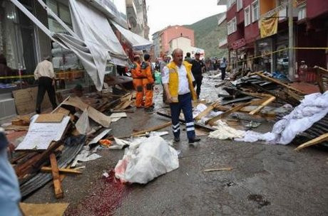 Şiddetli rüzgar can aldı