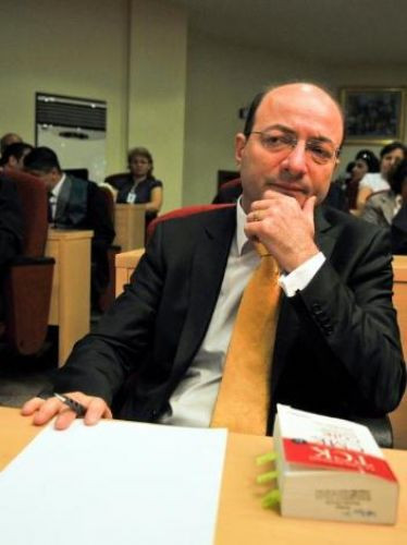 Cihaner davası ertelendi