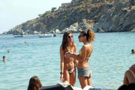 Çılgınlar adasında tatil yapıyorlar