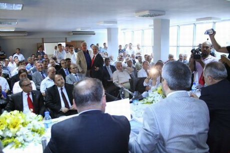 Bakandan Başkana fırça
