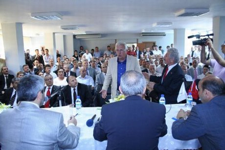 Bakandan Başkana fırça