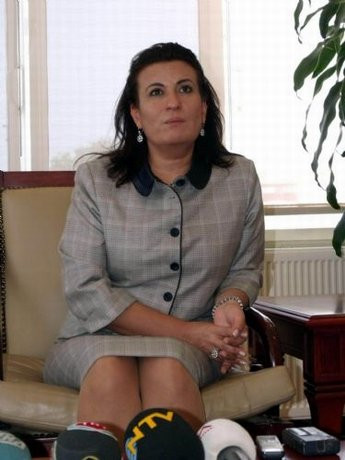 Nimet Çubukçudan garip tepki