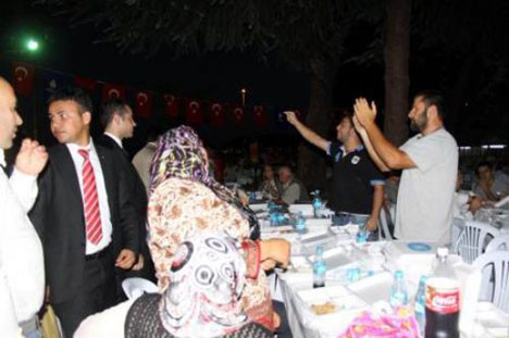 Egemen Bağışa protesto!