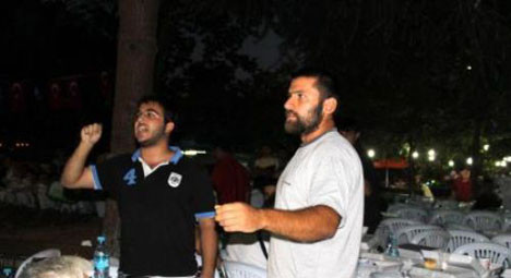 Egemen Bağışa protesto!