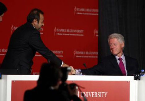 Clinton Türkiyede!