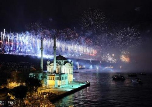 Boğazda muhteşem gösteri!
