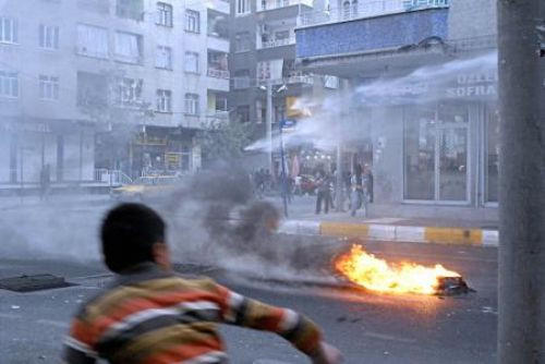 Diyarbakırda ortalık karıştı!
