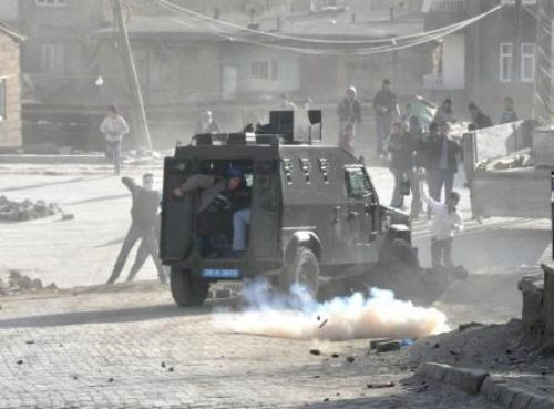 Hakkaride olay çıktı!