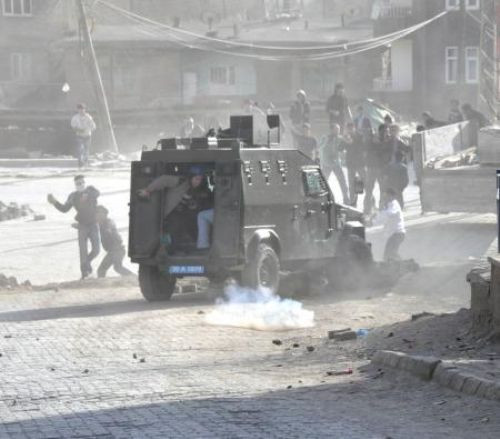 Hakkaride olay çıktı!