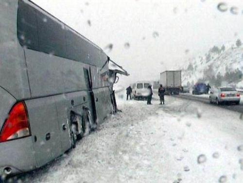 TEM 3 saat ulaşıma kapandı