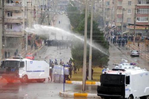 Diyarbakır karıştı!
