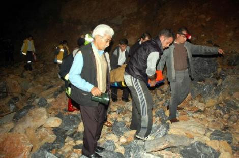 30 metrelik uçurumda mucize kurtuluş!