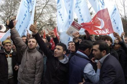 Dizi setini aratmayan protesto