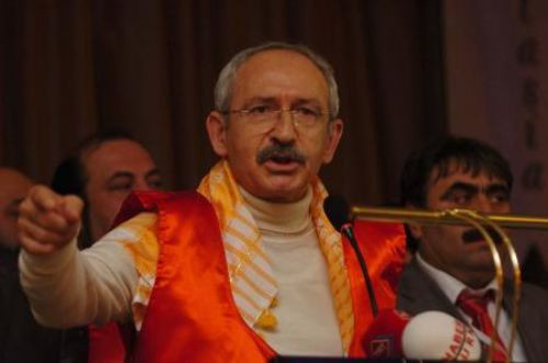 Parçalanırsanız sizi birileri yönetir!