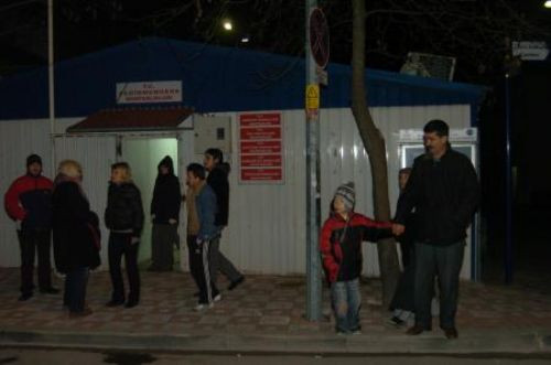 4.3 Gölcükü sokağa döktü