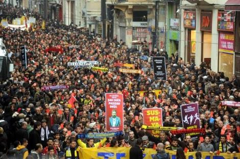 Islık protestosu sokağa indi!