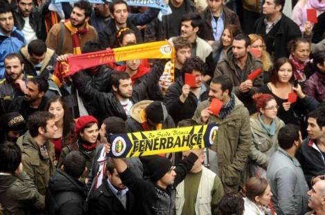 Islık protestosu sokağa indi!