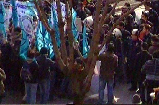 Öğrencilere polis müdahalesi
