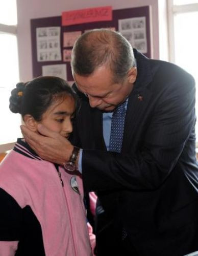 Başbakan Erdoğan karne dağıttı!