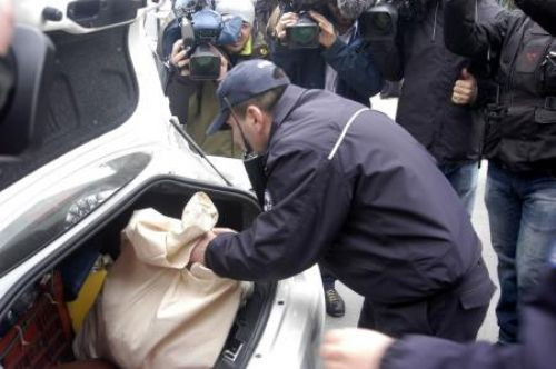 Polis Soner Yalçının Evini bastı!