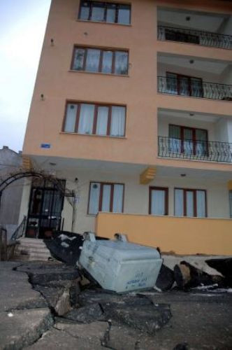 LPG tankeri patladı