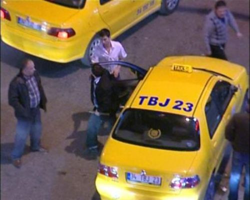 Taksimde olaylı gece!