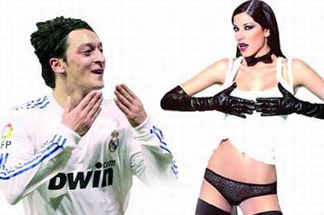 Mesut, Ferrarinin sevgilisini kaptı!