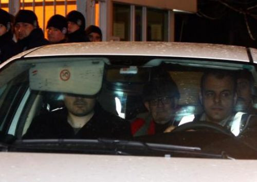 Yalçın Küçük cezaevine götürüldü